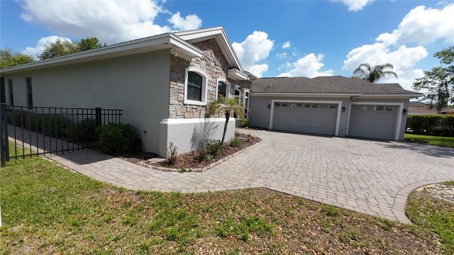 2120 SOUTHERN OAKS LANE, Lakeland, FL 33813