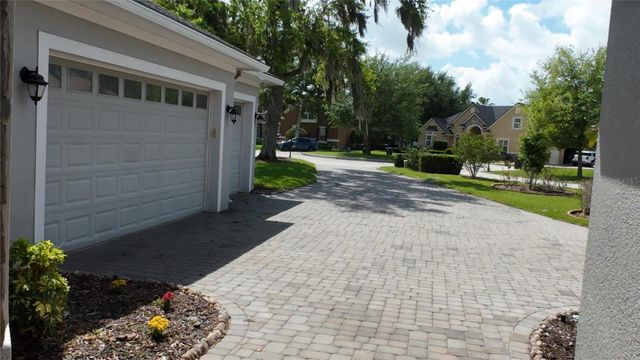 2120 SOUTHERN OAKS LANE, Lakeland, FL 33813