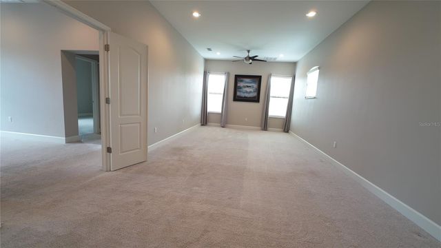 2120 SOUTHERN OAKS LANE, Lakeland, FL 33813