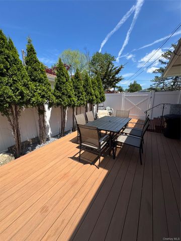 98 W 8th Street, Deer Park, NY 11729