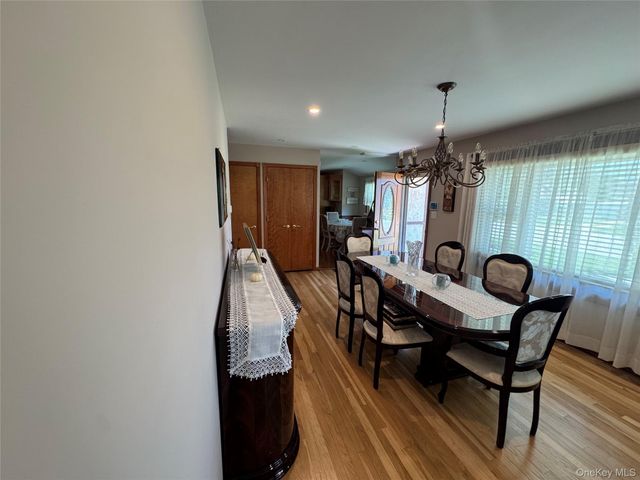 98 W 8th Street, Deer Park, NY 11729