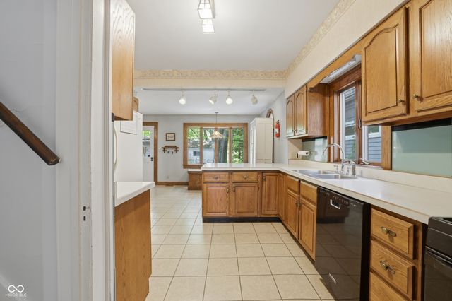 2229 Poplar Street, Terre Haute, IN 47803