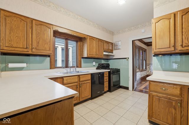2229 Poplar Street, Terre Haute, IN 47803