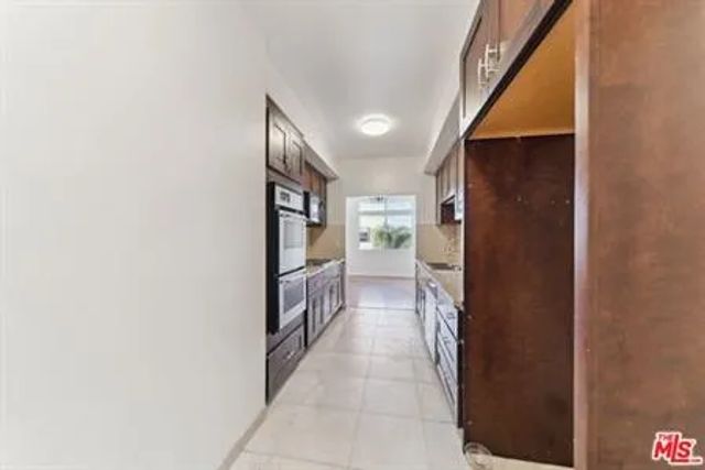 1508 Greenfield Avenue 307, Los Angeles, CA 90025