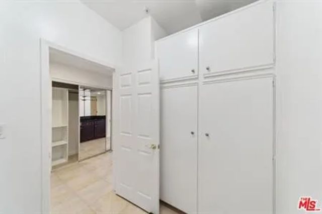 1508 Greenfield Avenue 307, Los Angeles, CA 90025
