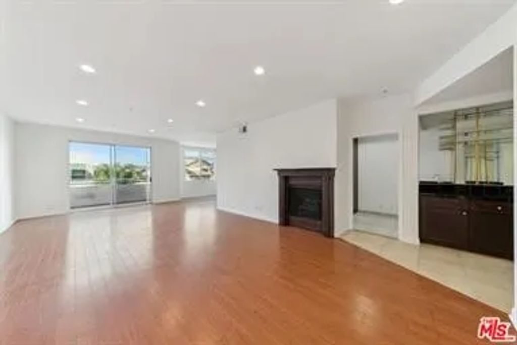 1508 Greenfield Avenue 307, Los Angeles, CA 90025