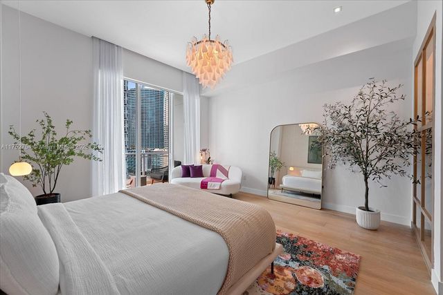 900 Brickell Key Blvd 1604, Miami, FL 33131