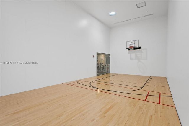 900 Brickell Key Blvd 1604, Miami, FL 33131