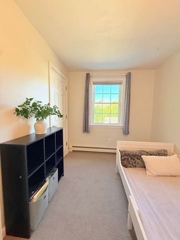 44 Angell St 44, Mansfield, MA 02048