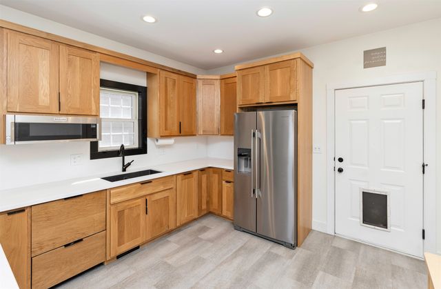 8434 Long Meadow Lane, Johnston, IA 50131