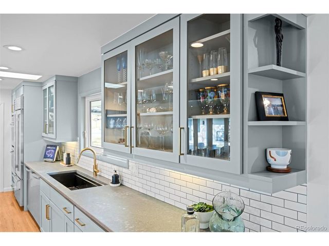 3901 S Dexter St, Cherry Hills Village, CO 80113