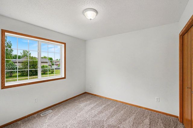 7385 385th Street, North Branch, MN 55056
