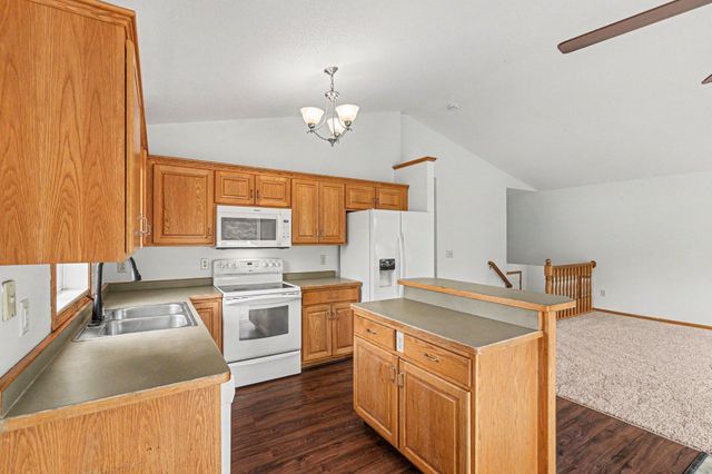 7385 385th Street, North Branch, MN 55056