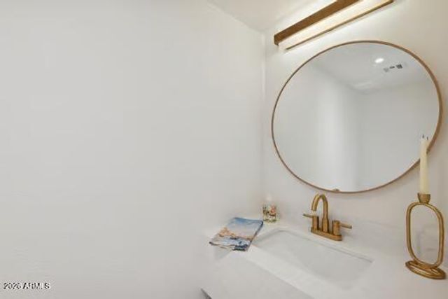 4800 N 68TH Street 162, Scottsdale, AZ 85251