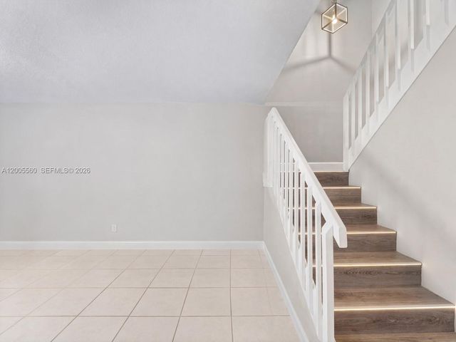 2532 Camelot Ct, Cooper City, FL 33026