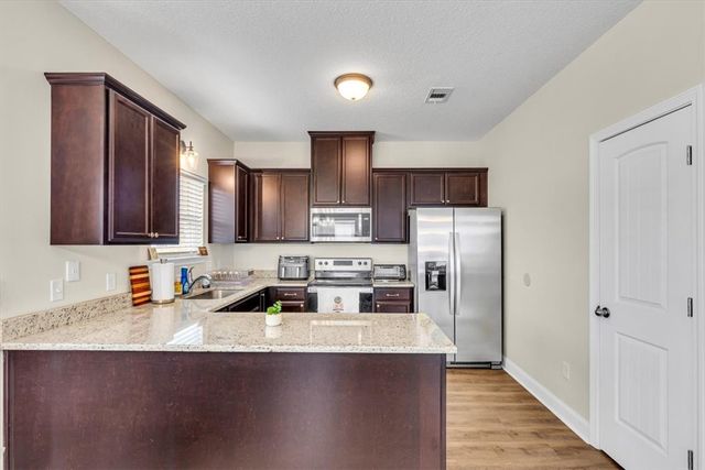 375 Abode Ave, Hinesville, GA 31313