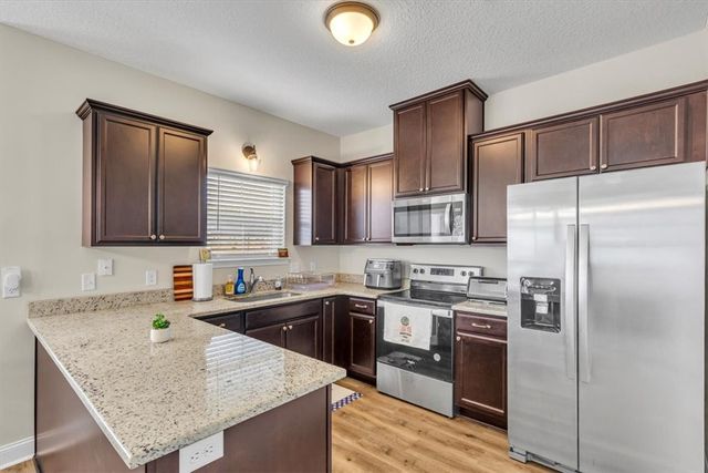 375 Abode Ave, Hinesville, GA 31313