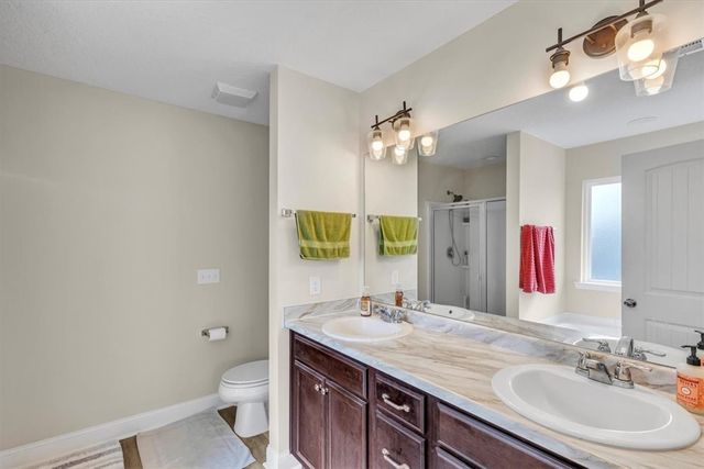 375 Abode Ave, Hinesville, GA 31313