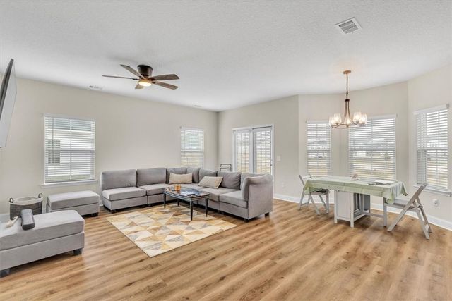 375 Abode Ave, Hinesville, GA 31313