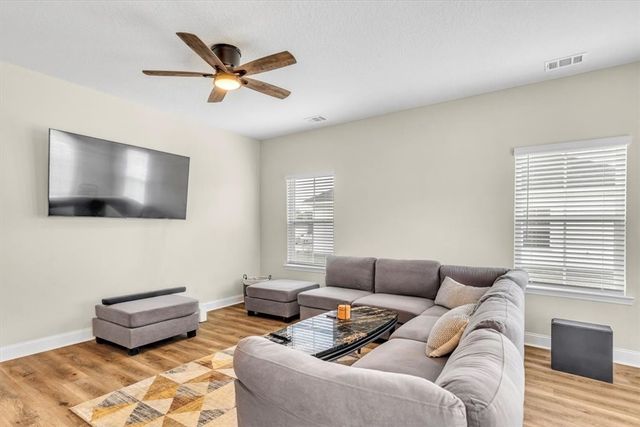 375 Abode Ave, Hinesville, GA 31313