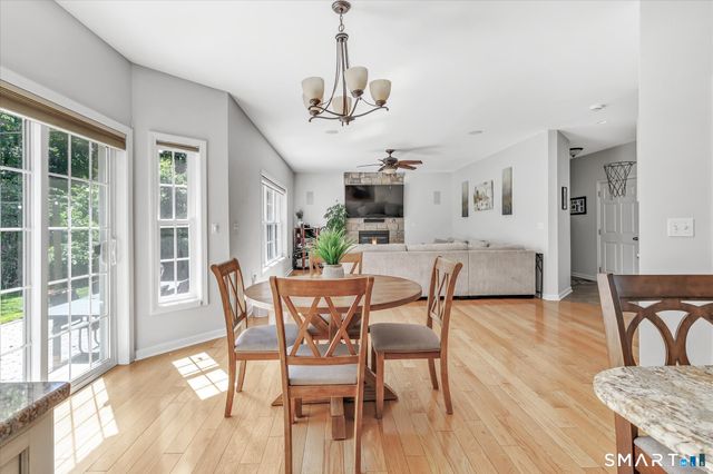 42 Madalyn Lane, Southington, CT 06489