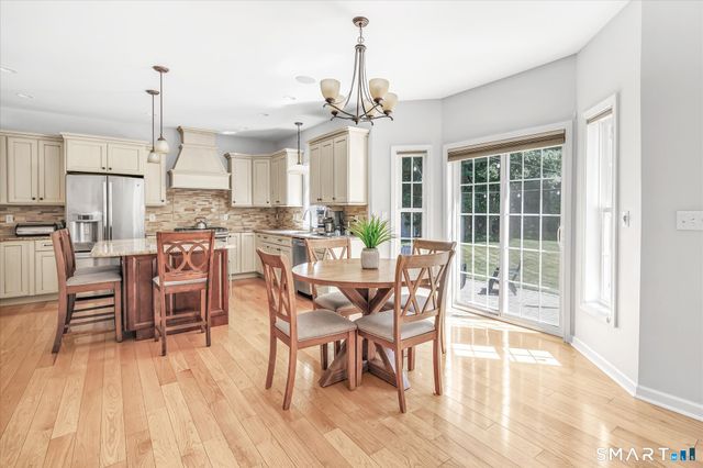 42 Madalyn Lane, Southington, CT 06489