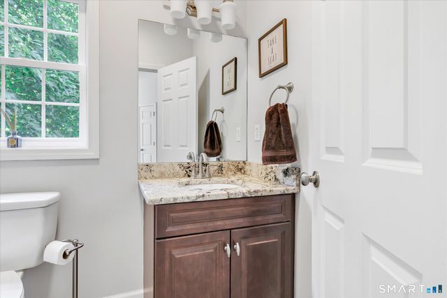 42 Madalyn Lane, Southington, CT 06489