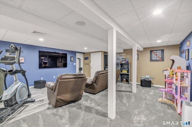 42 Madalyn Lane, Southington, CT 06489