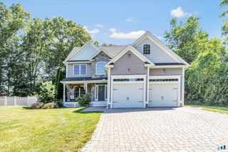 42 Madalyn Lane, Southington, CT 06489