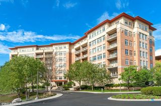 40 PRAIRIE PARK Drive 608, Wheeling, IL 60090