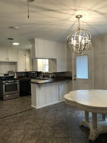 2010 S Boldt, Tyler, TX 75701