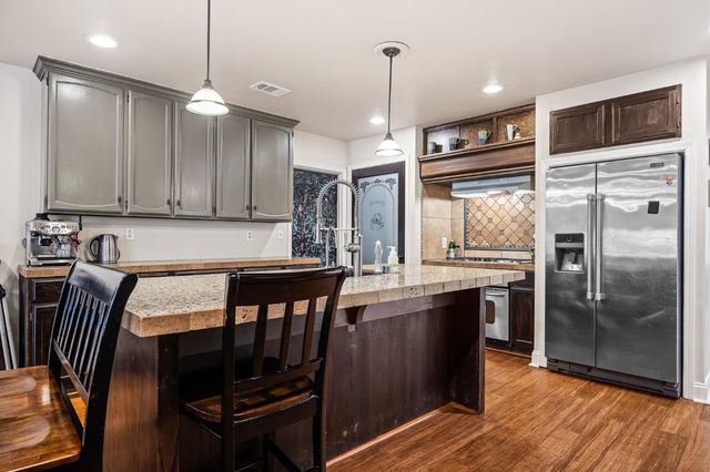 4736 N Vagedes Avenue, Fresno, CA 93705