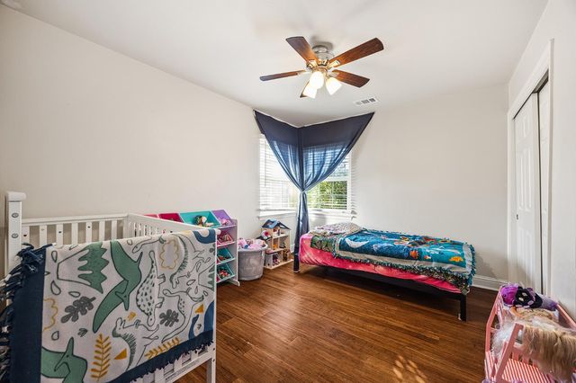 4736 N Vagedes Avenue, Fresno, CA 93705