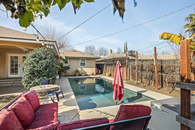 4736 N Vagedes Avenue, Fresno, CA 93705