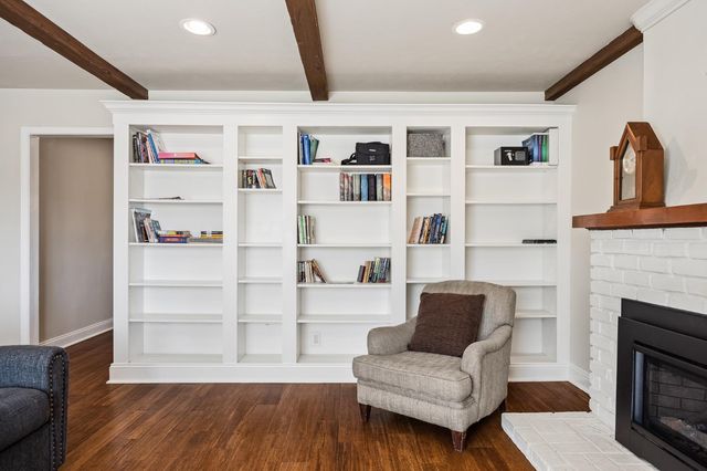 4736 N Vagedes Avenue, Fresno, CA 93705