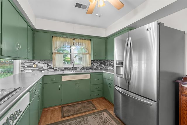 8239 W Long Lake Drive, Kalamazoo, MI 49048