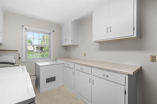 8239 W Long Lake Drive, Kalamazoo, MI 49048