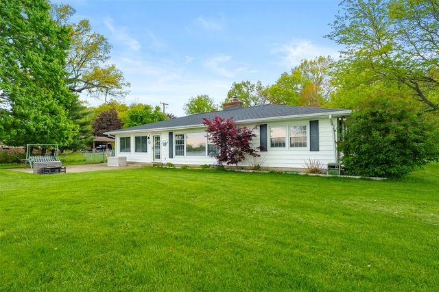 8239 W Long Lake Drive, Kalamazoo, MI 49048