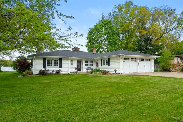 8239 W Long Lake Drive, Kalamazoo, MI 49048