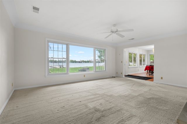 8239 W Long Lake Drive, Kalamazoo, MI 49048