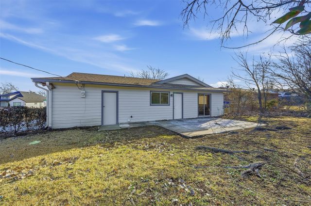 400 Mckown Drive, Mansfield, TX 76063