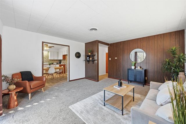 400 Mckown Drive, Mansfield, TX 76063