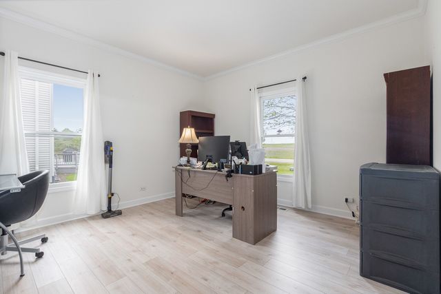932 Merrill New Road, Sugar Grove, IL 60554