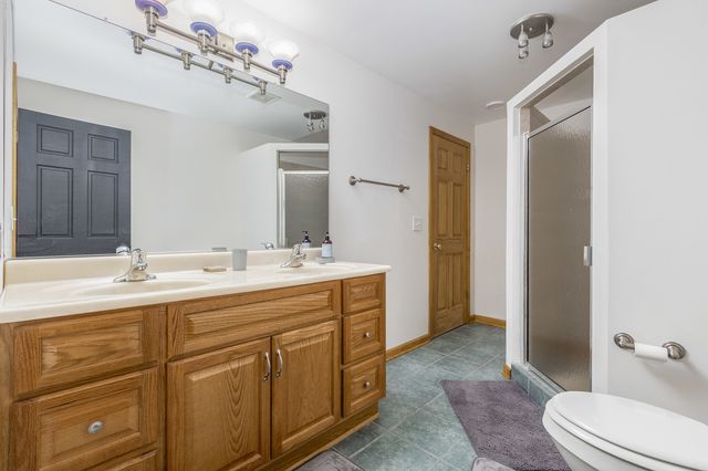 932 Merrill New Road, Sugar Grove, IL 60554