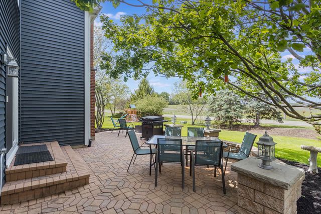 932 Merrill New Road, Sugar Grove, IL 60554