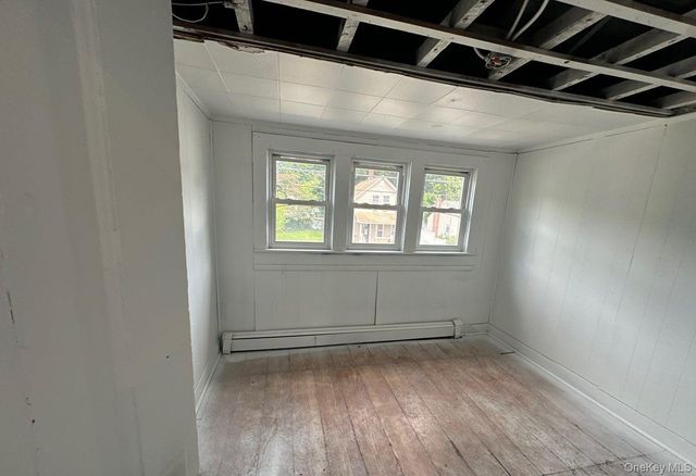 90 E 3rd Street, Huntington Station, NY 11746