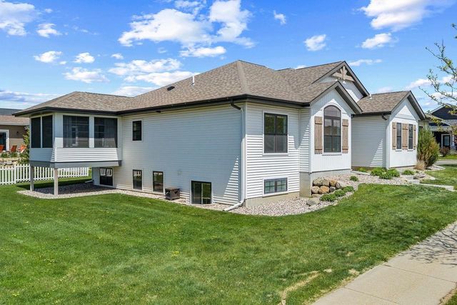1201 Jacob Drive, Prairie Du Sac, WI 53578