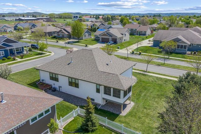 1201 Jacob Drive, Prairie Du Sac, WI 53578