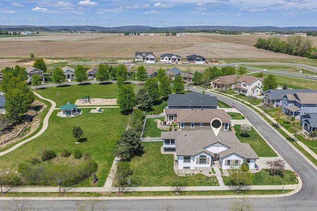 1201 Jacob Drive, Prairie Du Sac, WI 53578