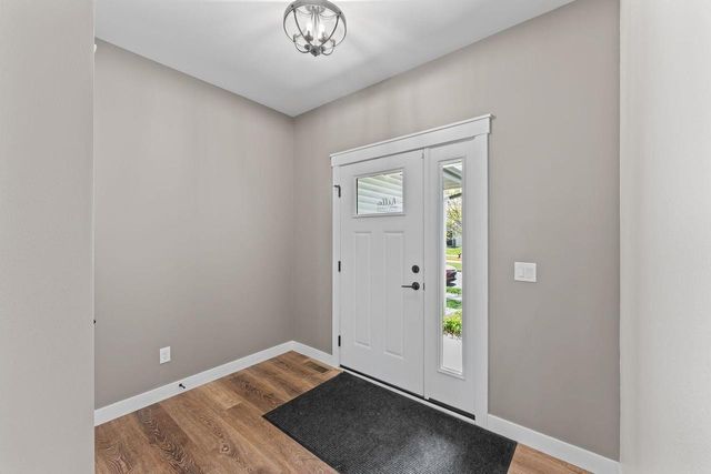 1201 Jacob Drive, Prairie Du Sac, WI 53578